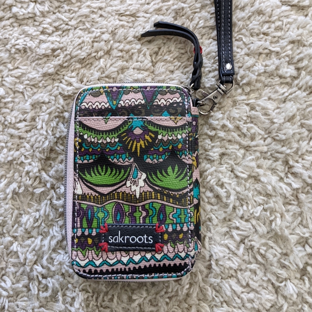 SakRoots Wristlet Wallet